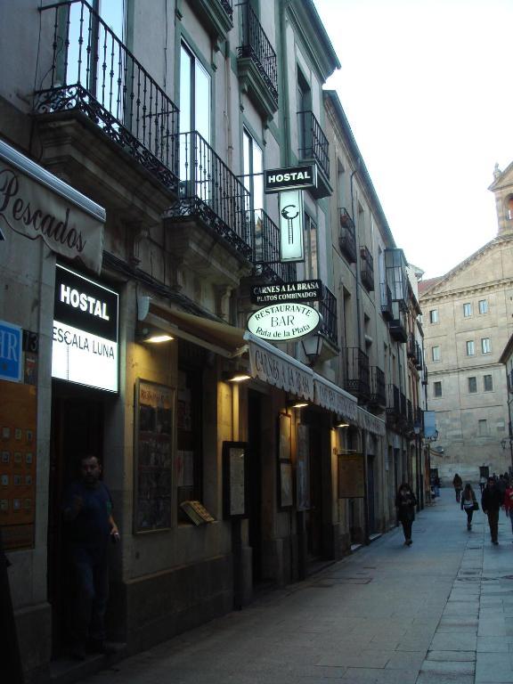 Hostal Escala Luna سلامنكا المظهر الخارجي الصورة
