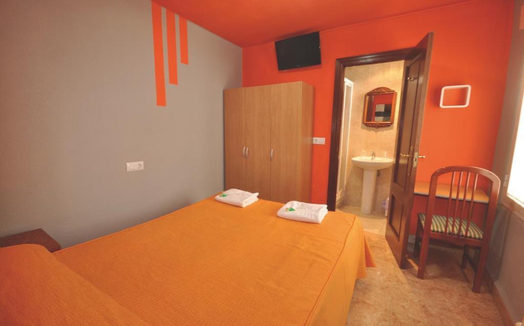 Hostal Escala Luna سلامنكا الغرفة الصورة