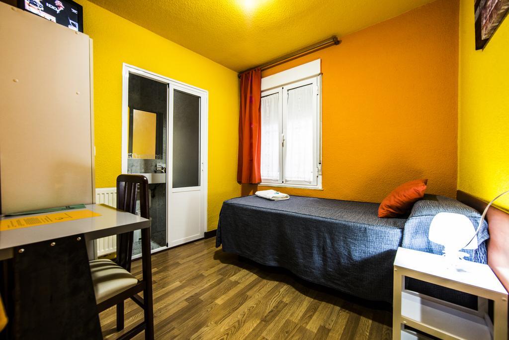 Hostal Escala Luna سلامنكا المظهر الخارجي الصورة
