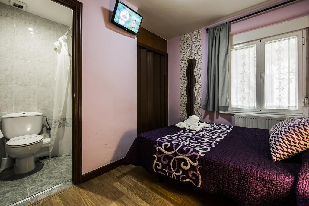 Hostal Escala Luna سلامنكا المظهر الخارجي الصورة