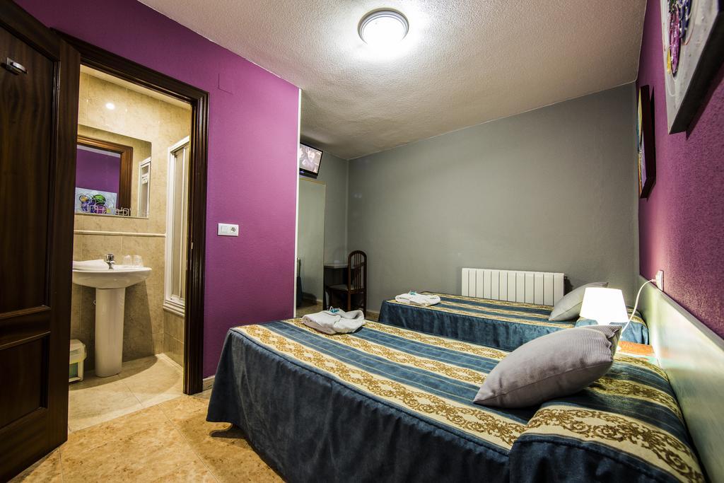 Hostal Escala Luna سلامنكا المظهر الخارجي الصورة