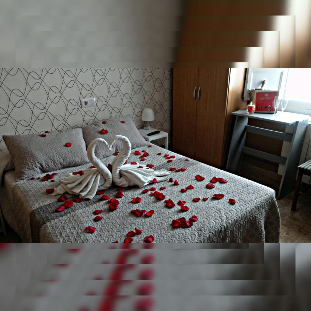 Hostal Escala Luna سلامنكا المظهر الخارجي الصورة