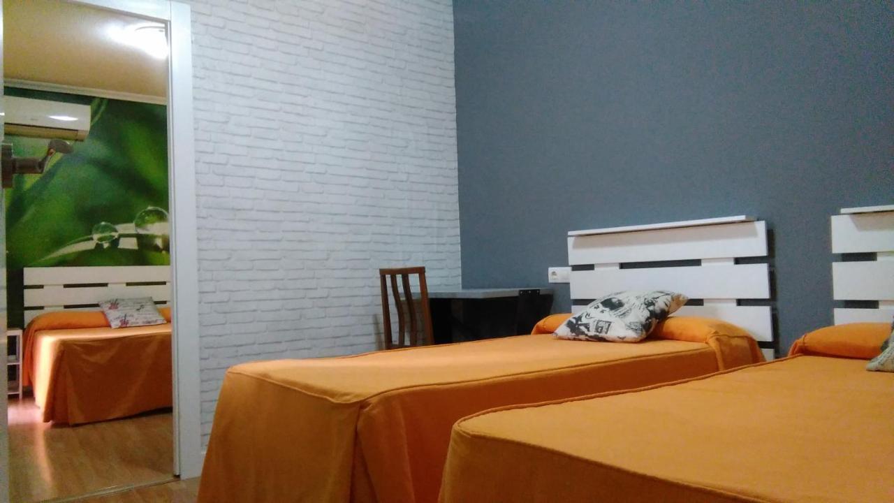 Hostal Escala Luna سلامنكا المظهر الخارجي الصورة