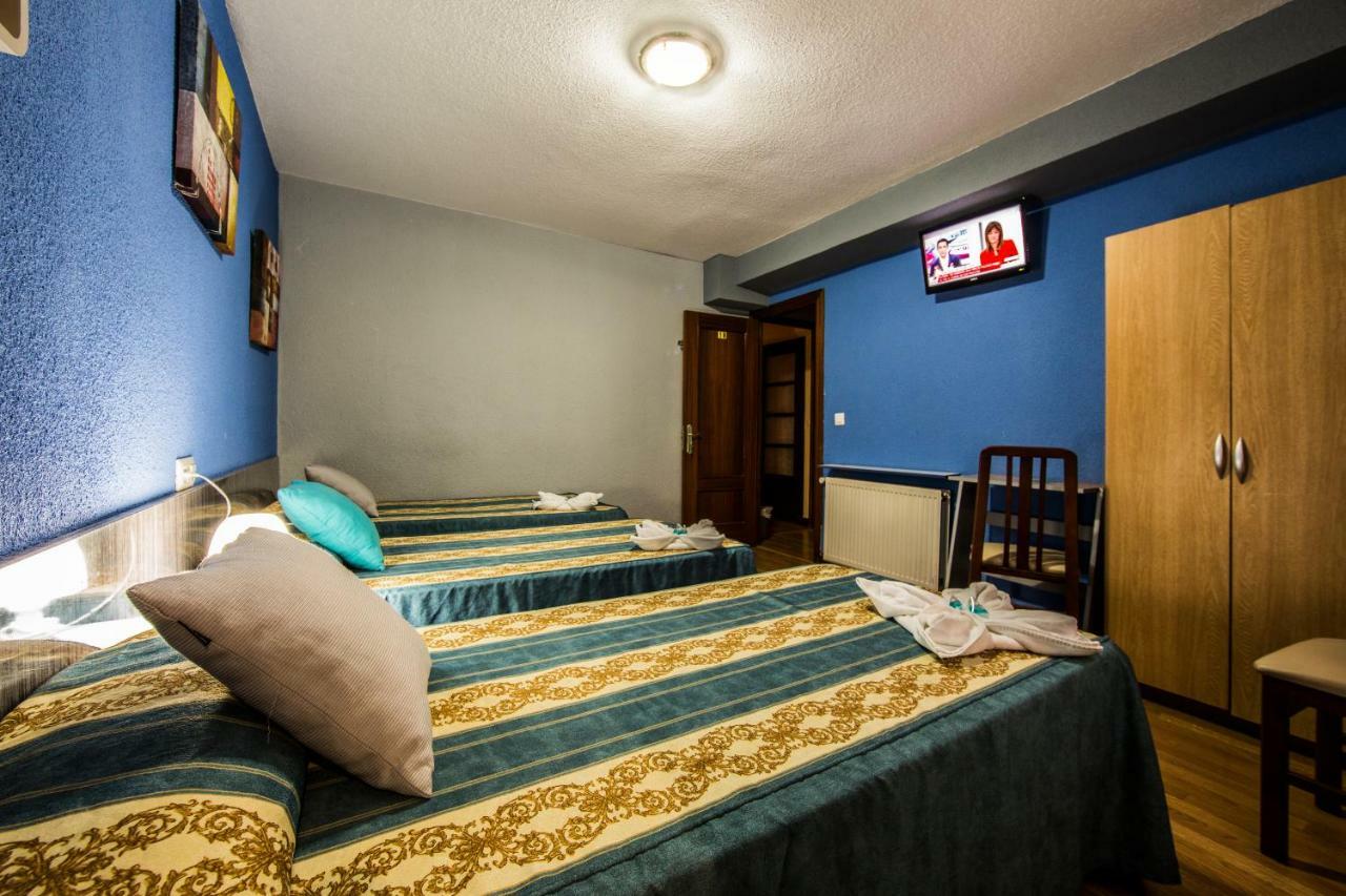 Hostal Escala Luna سلامنكا المظهر الخارجي الصورة